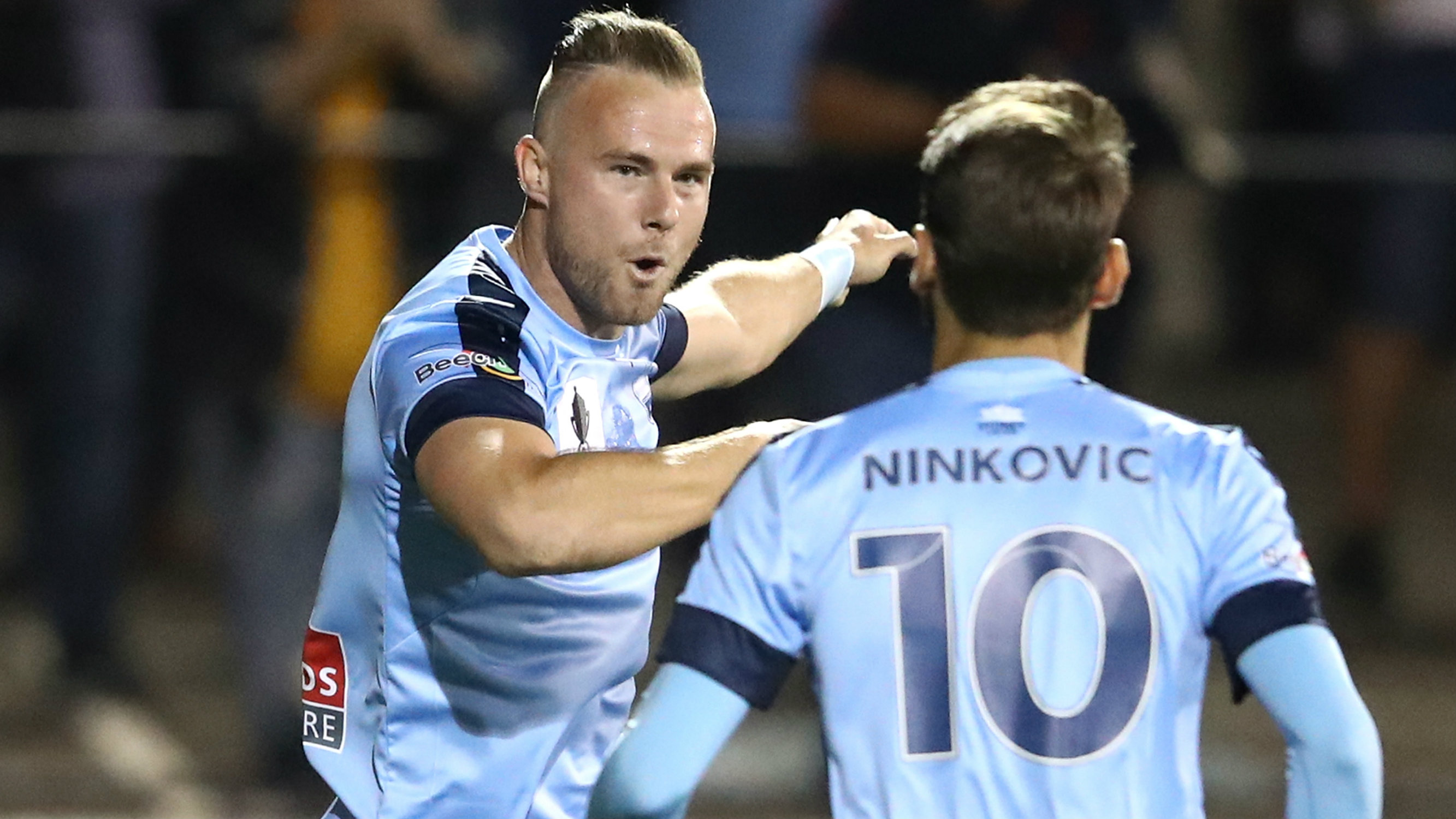 Jordy Buijs fired Sydney FC ahead against Melbourne City with a stunning free kick.