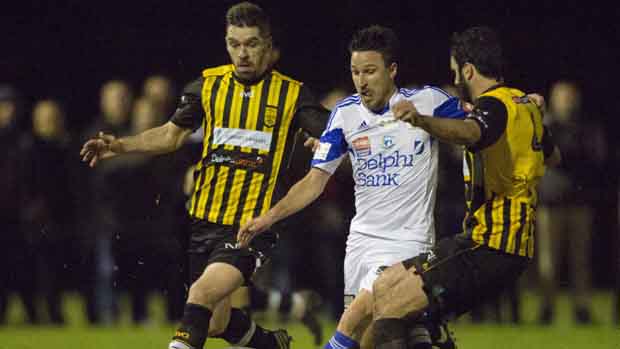 Oakleigh Cannons edged South Springvale 2-1 to progress to the Westfield FFA Cup round of 32.